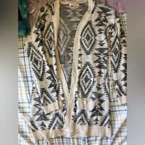 Thin knit/crotchet cardigan